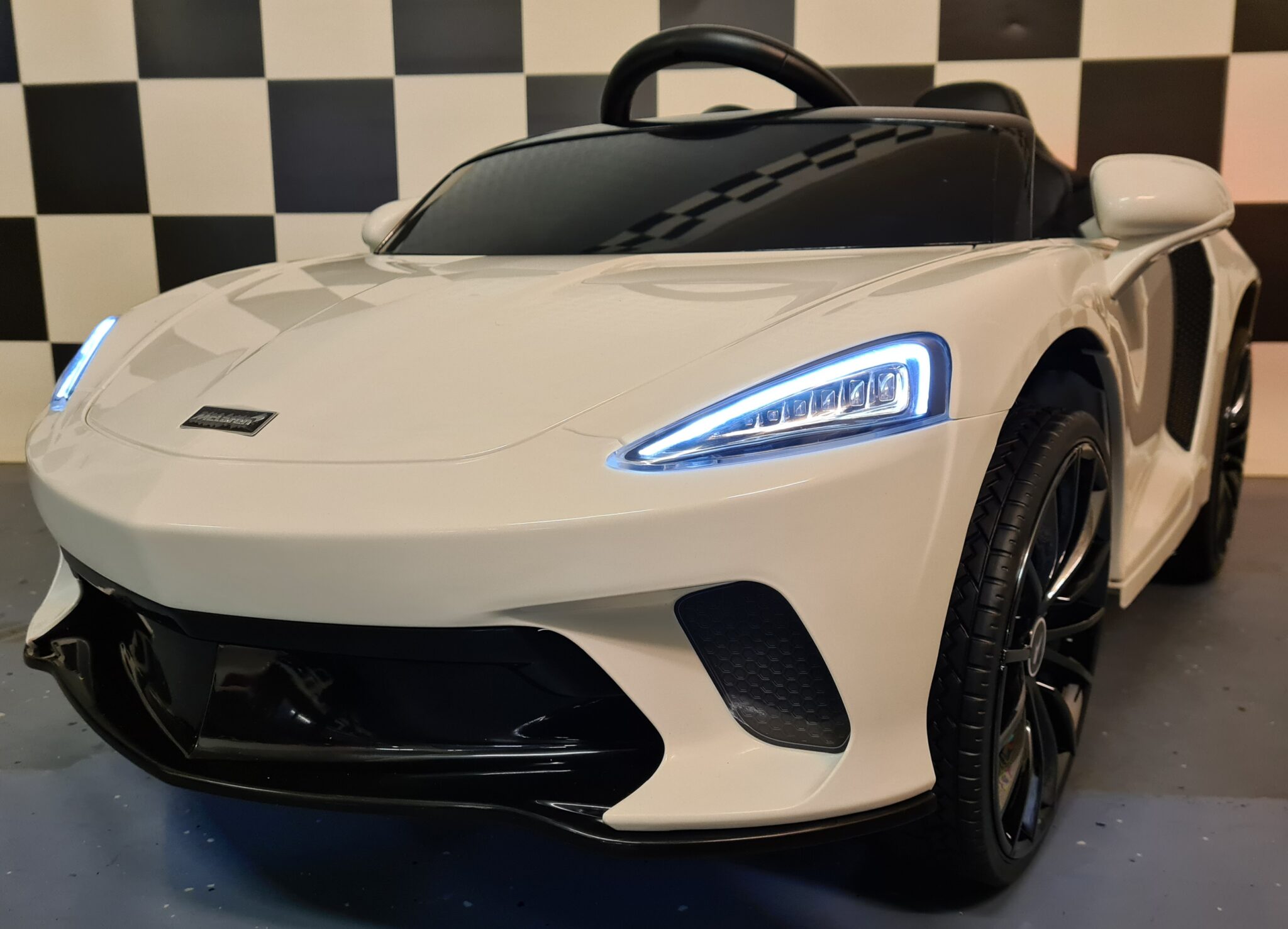 Elektrische-speelgoedauto-Mclaren-GT.jpg